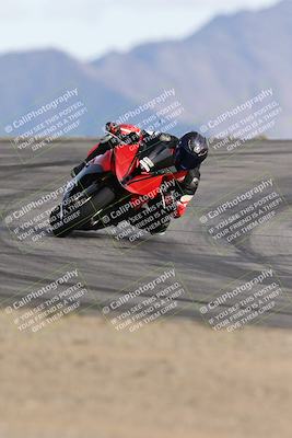 media/Nov-16-2025-Race Pace (Sun) [[8c5fa54630]]/Verified Riders/8-Turn 12 (120pm)/